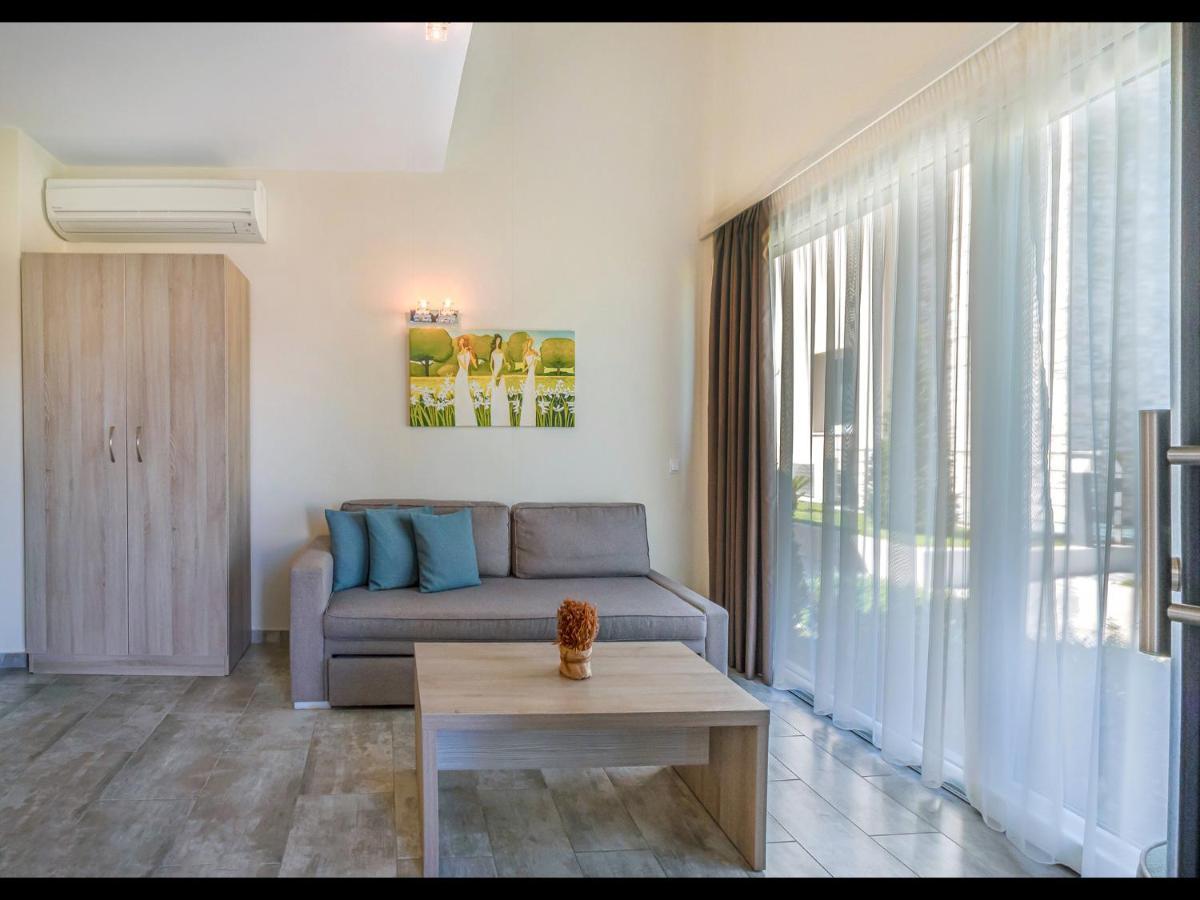 סקאלה פוטאמיאס Villas Marajo מראה חיצוני תמונה